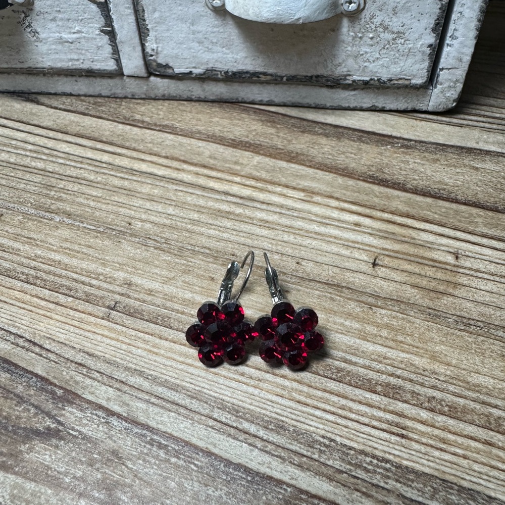 038.Elegant Costume Red Floral Earrings